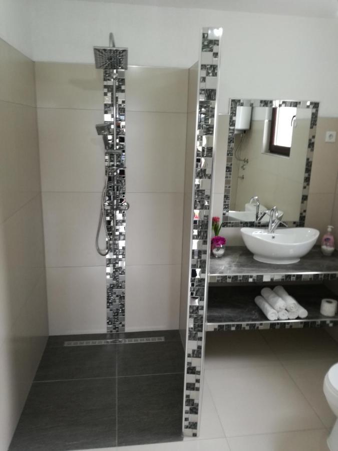 Apartmani Natura Sanski Most ภายนอก รูปภาพ